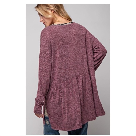 NWT Easel Purple with Tiger print trim and pocket. - Picture 2 of 3